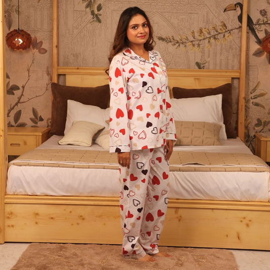 Soft Hearts Print Nightsuit